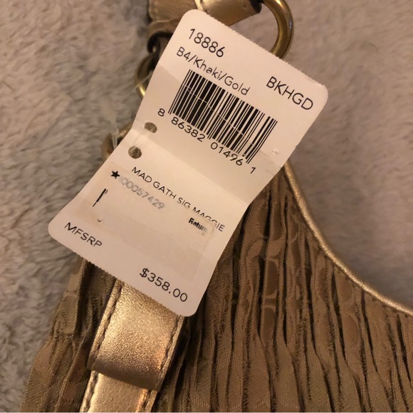 Coach NWT Madison Gathered Signature Maggie Shoulder Bag Gold - Picture 8 of 8